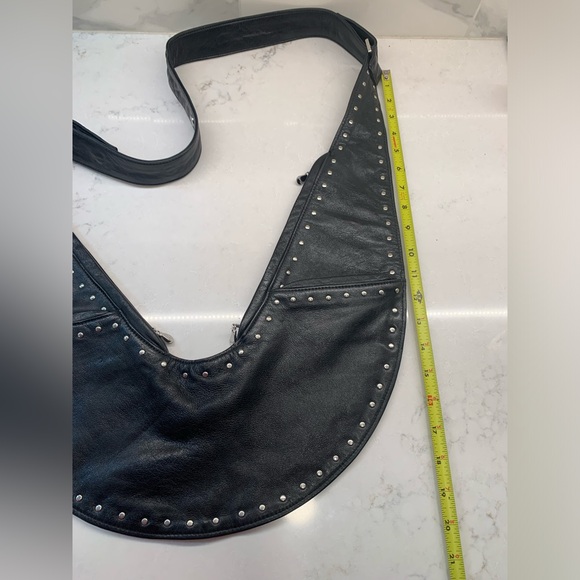 RARE Sash Black Leather Silver Studded Travel Bag - Picture 6 of 10